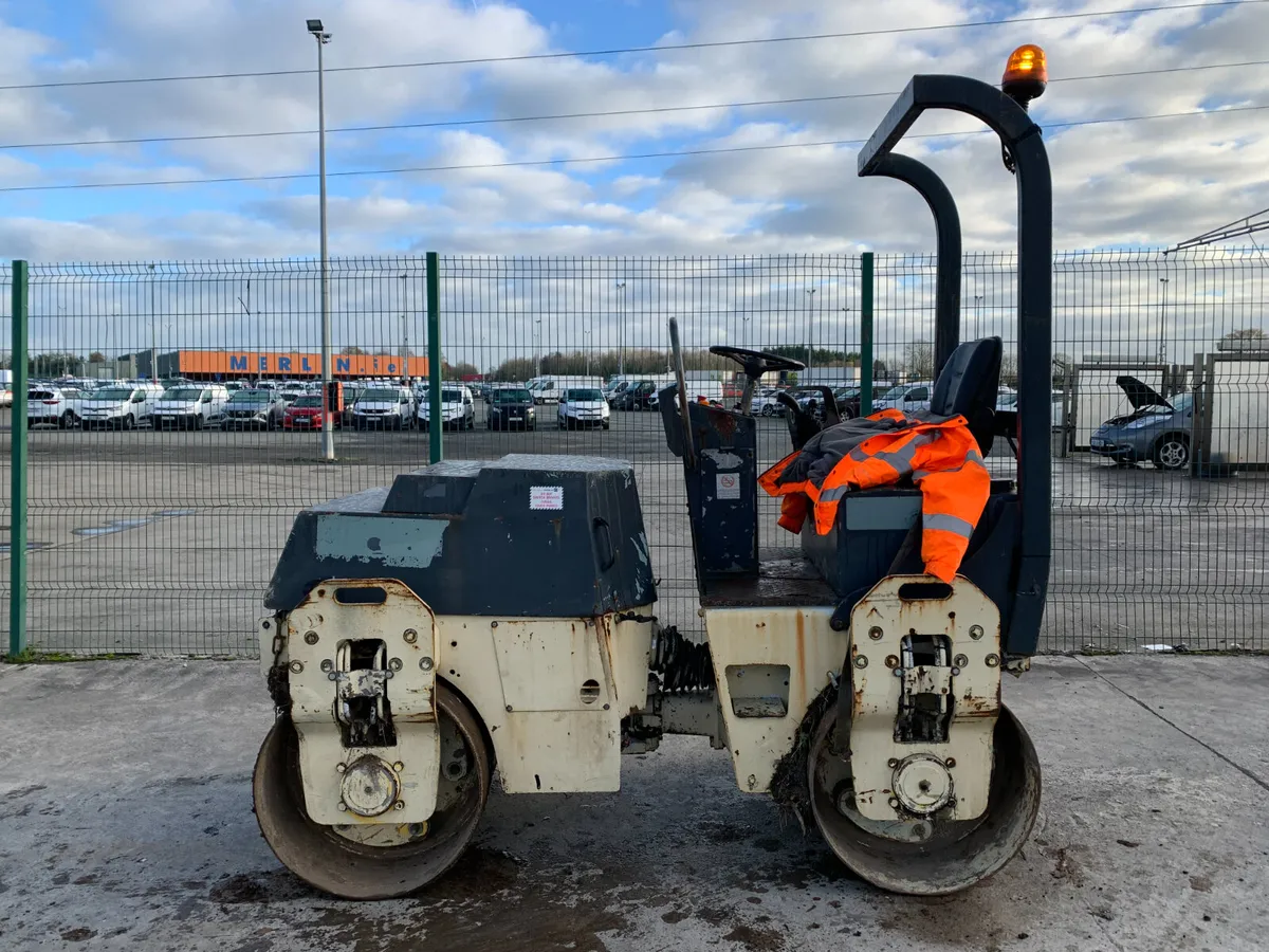 1995 BOMAG BW120AD TWIN DRUM ROLLER FOR AUCTION - Image 2