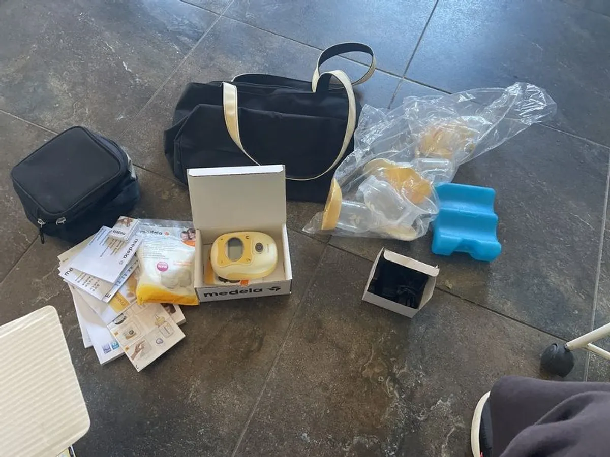 Medela Freestyle Double Electric Breast Pump - Image 3