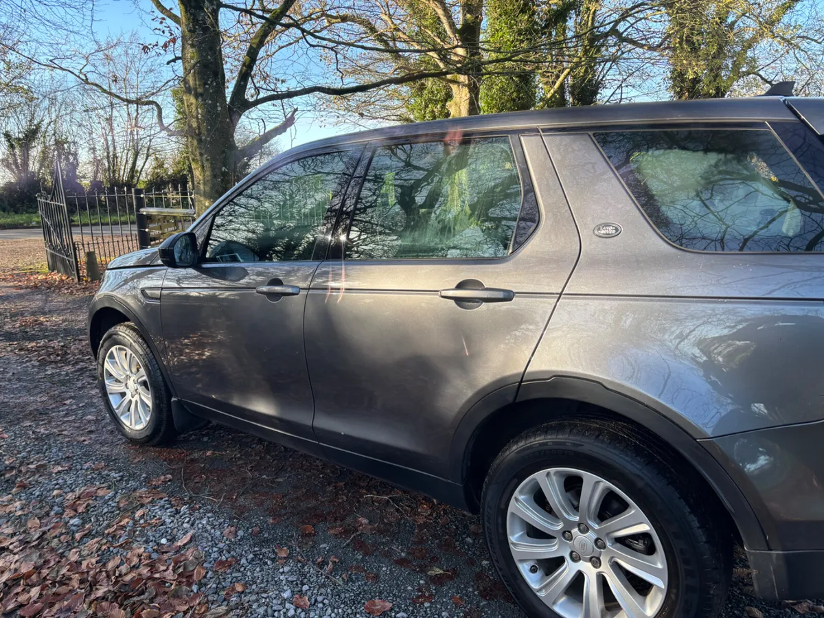 Land Rover Discovery Sport TD4 180 7 seat - Image 4