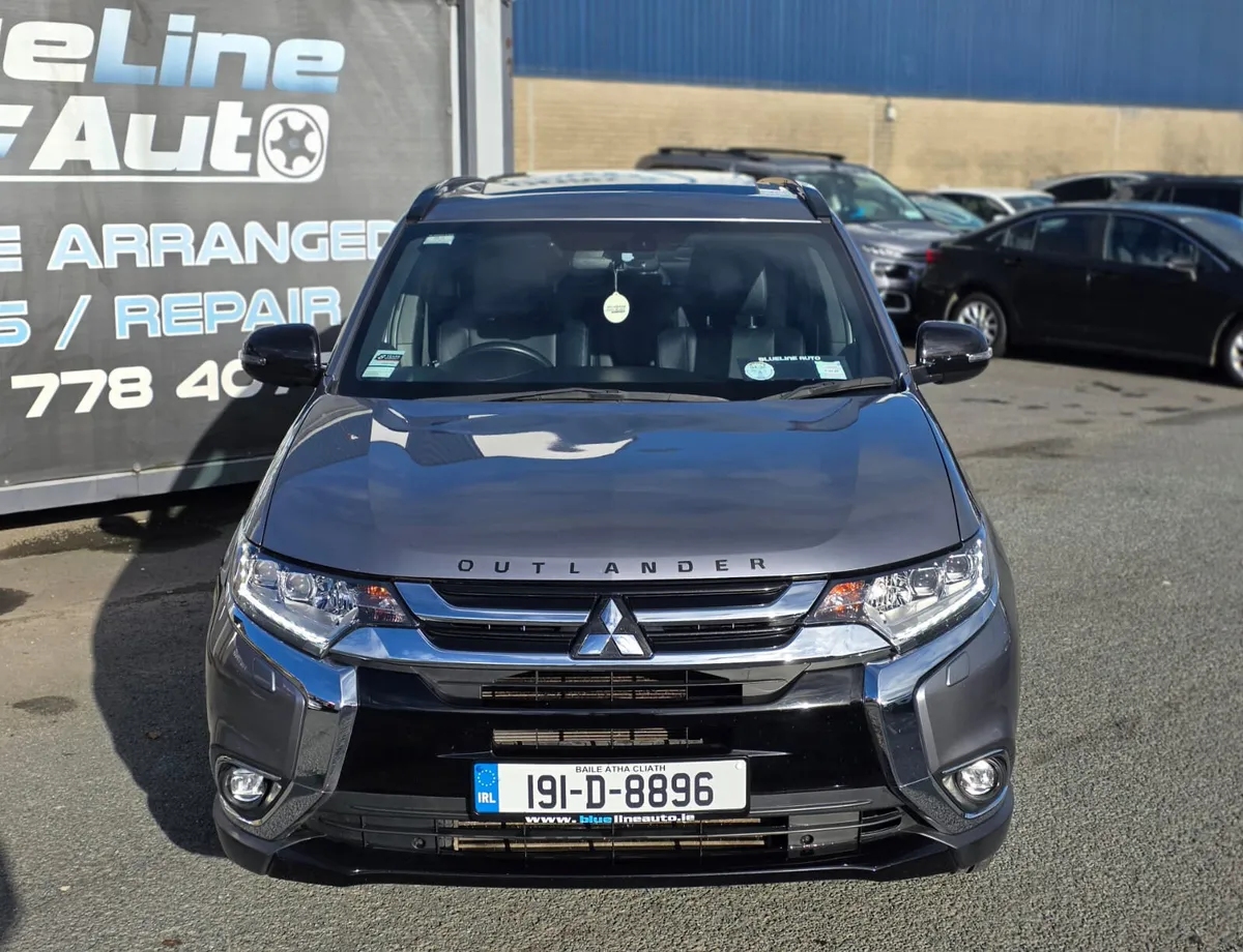 Mitsubishi Outlander 2.2 Diesel Blackline 7 Seater - Image 2