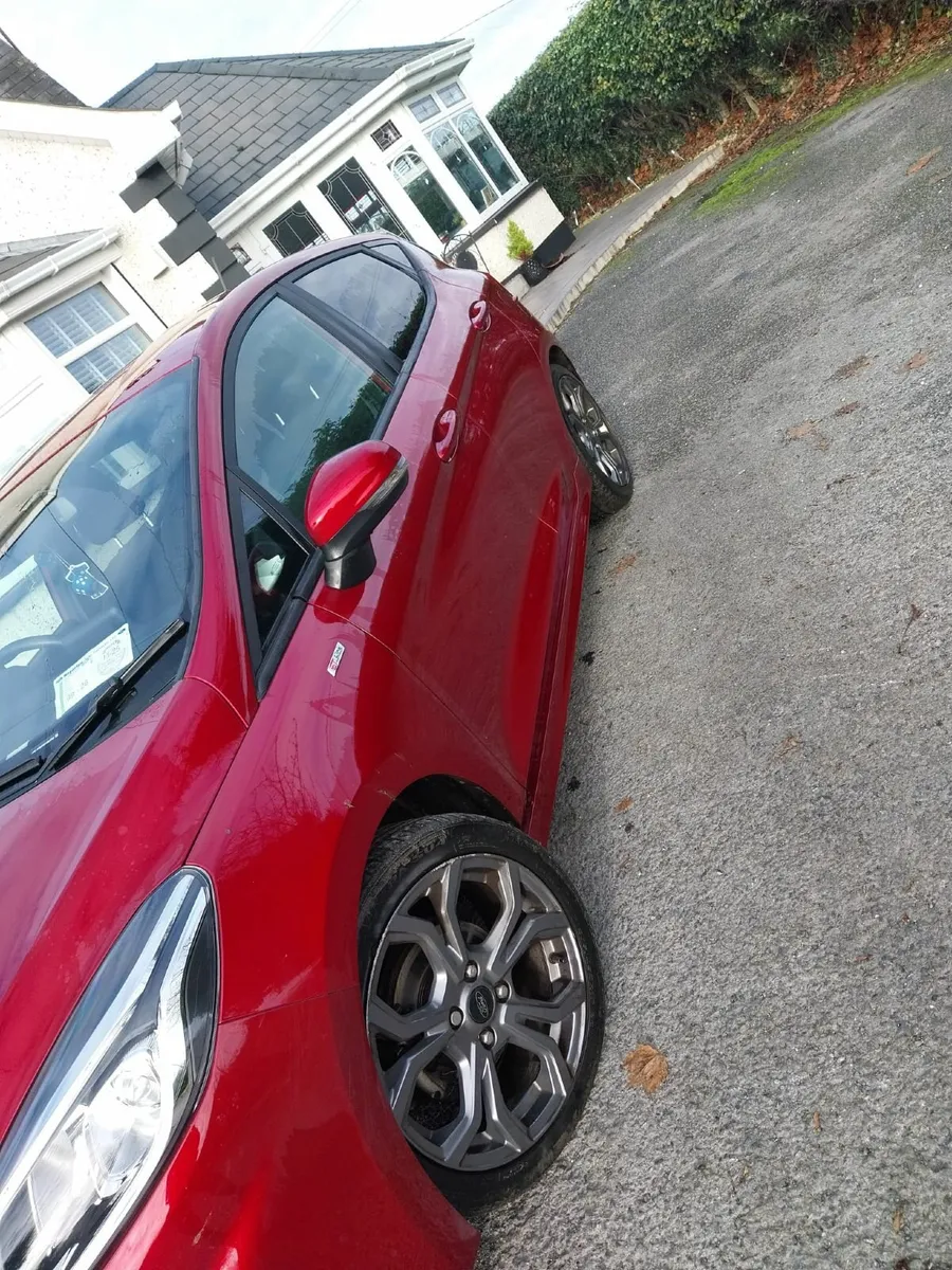 Ford Fiesta 2021 - Image 2