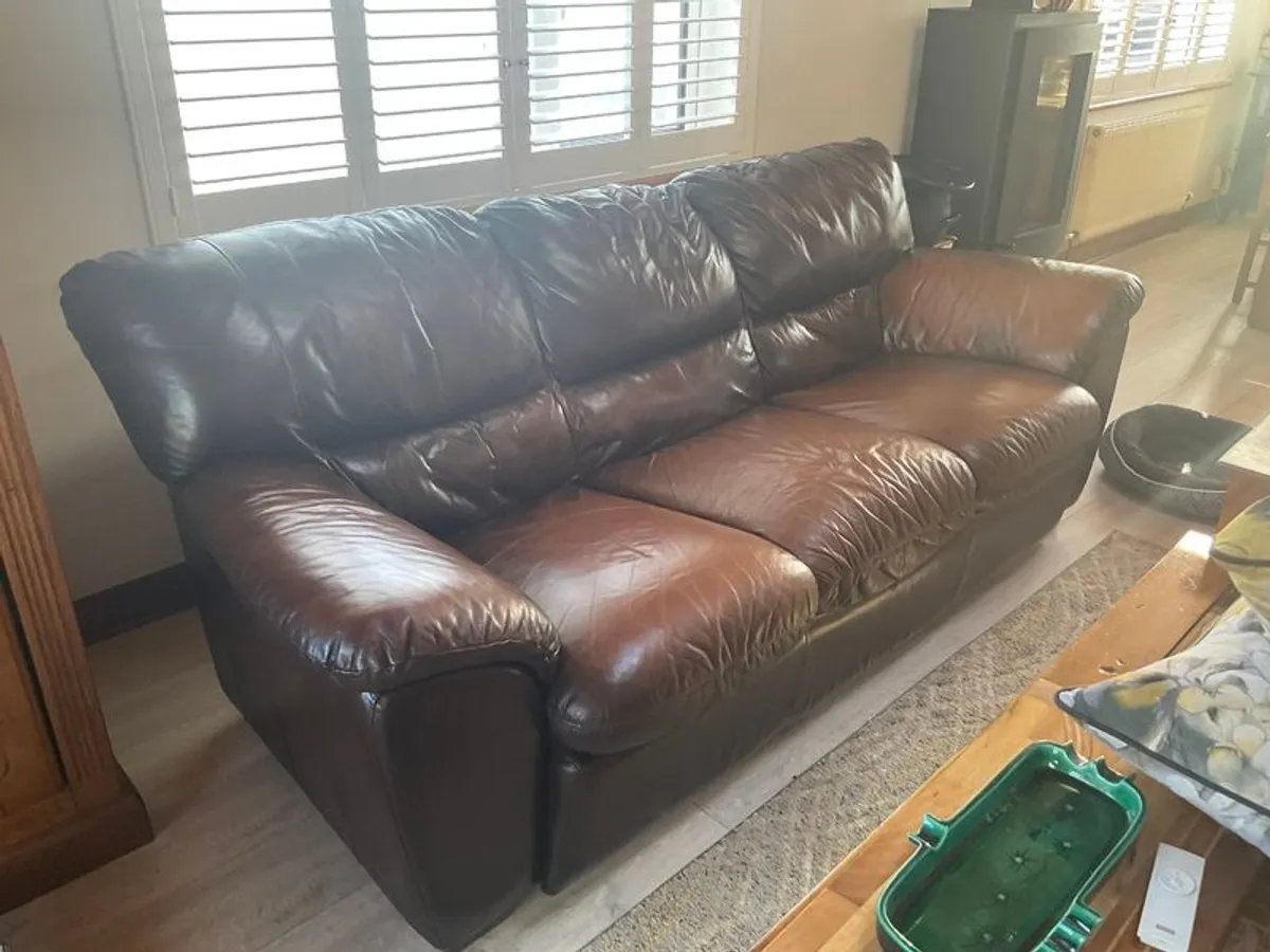 3 Seater leather sofa - Image 1