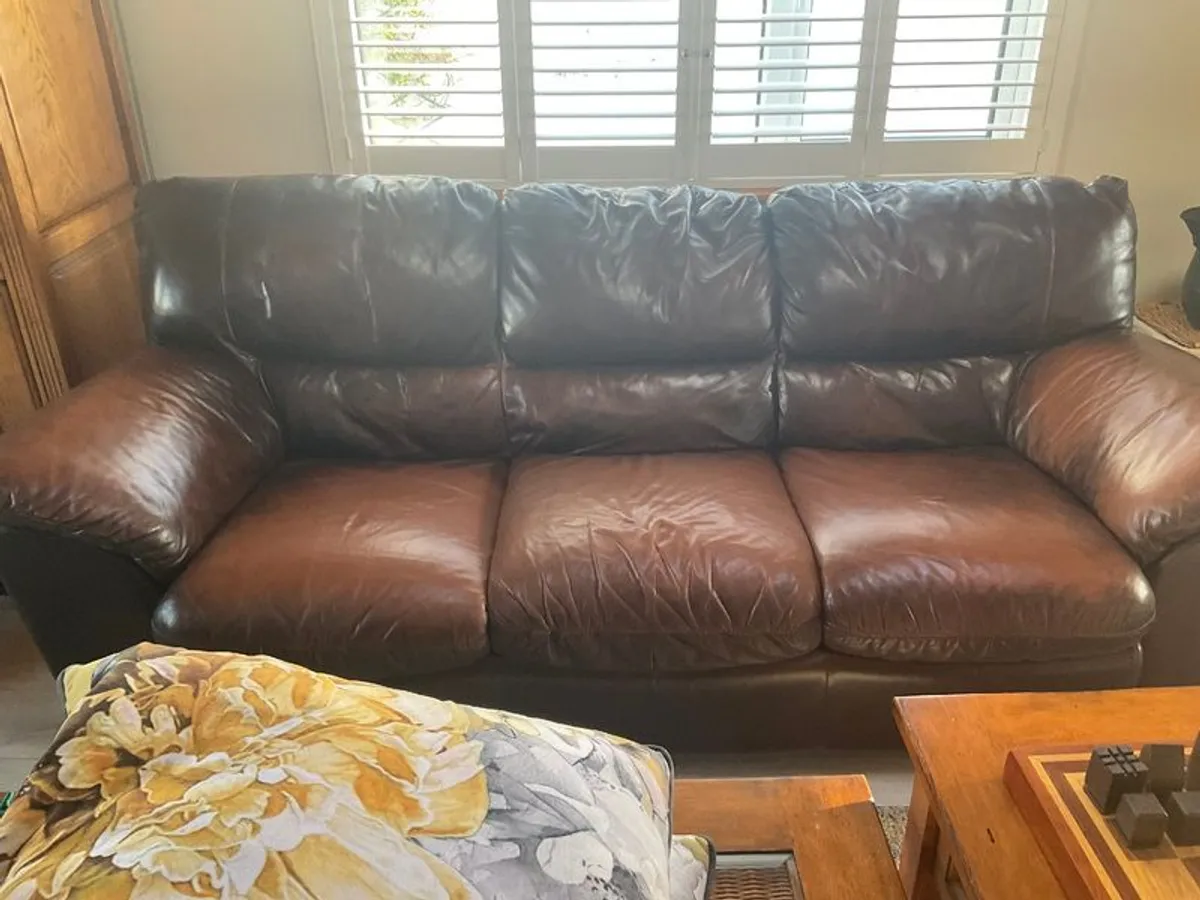 3 Seater leather sofa - Image 2
