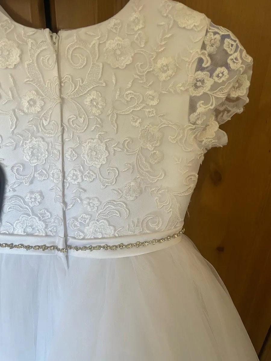 Communion dress - Image 3