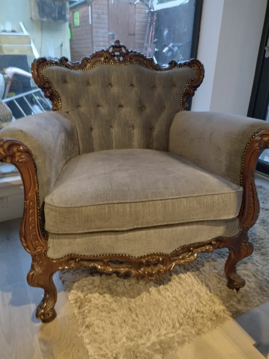 Suite of furniture - Image 4