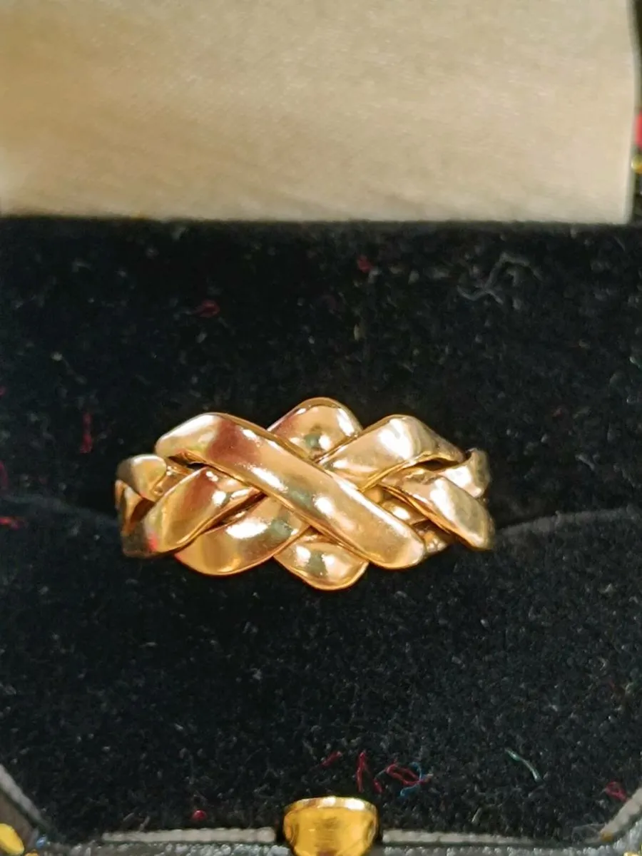 9k Yellow Gold Puzzle Ring - Image 1