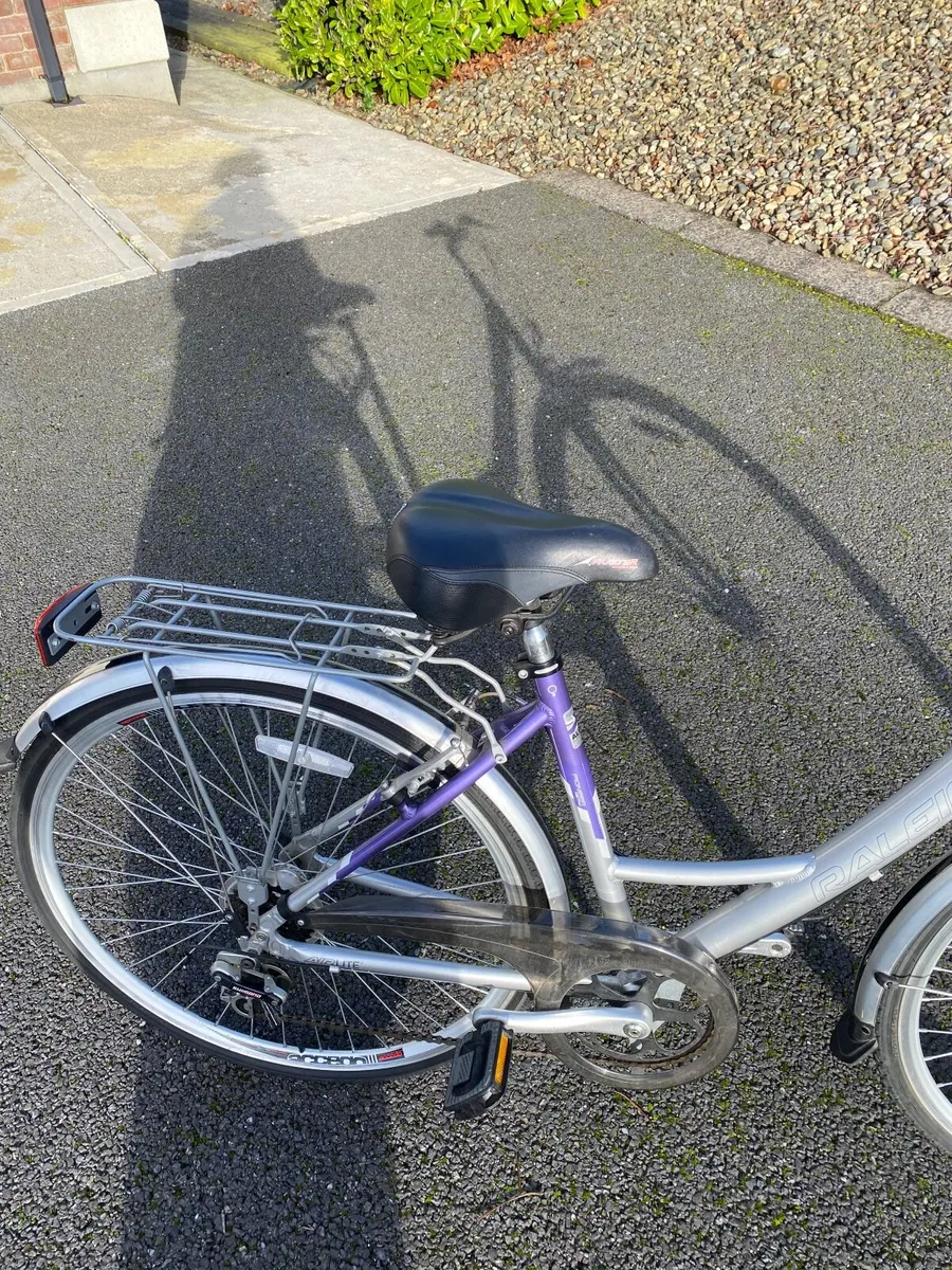 Ladies Raleigh Bike - Image 4