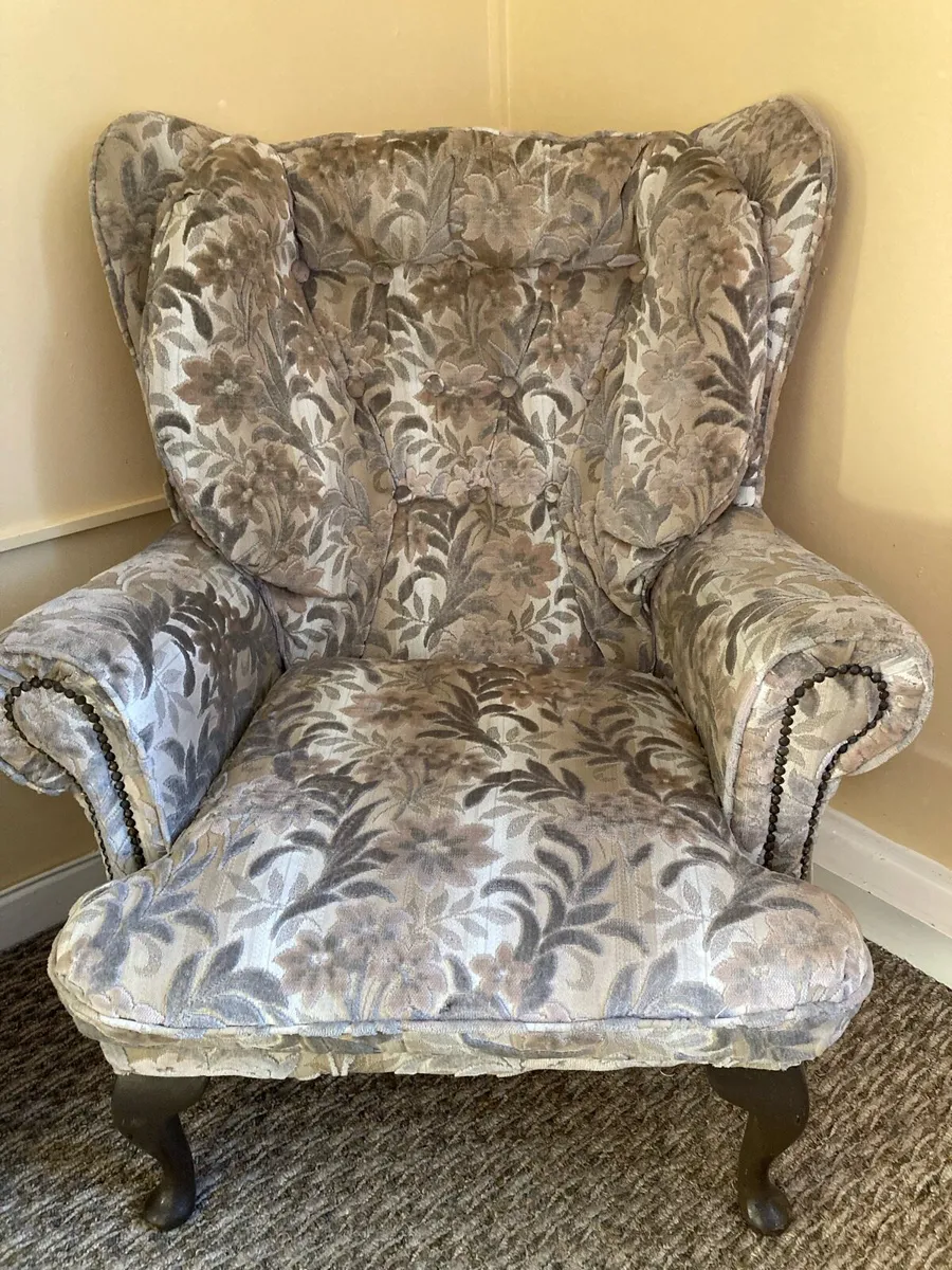 Queen Ann chair - Image 1