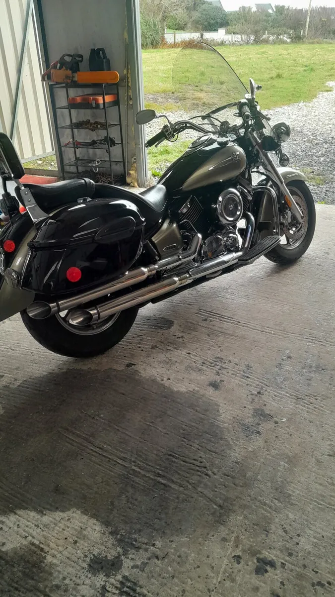 YAMAHA V-Star 1100 (4k miles) - Image 1