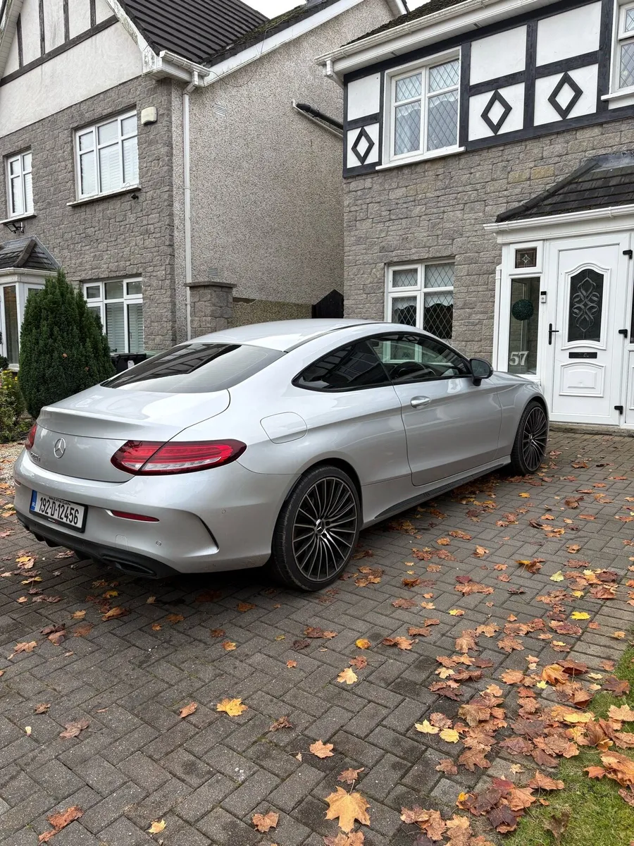 Mercedes-Benz C220d Coupe AMG-Line - Image 4