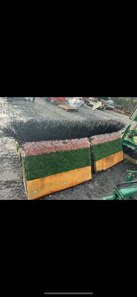 x2 Easy Fix hurdles - Image 2