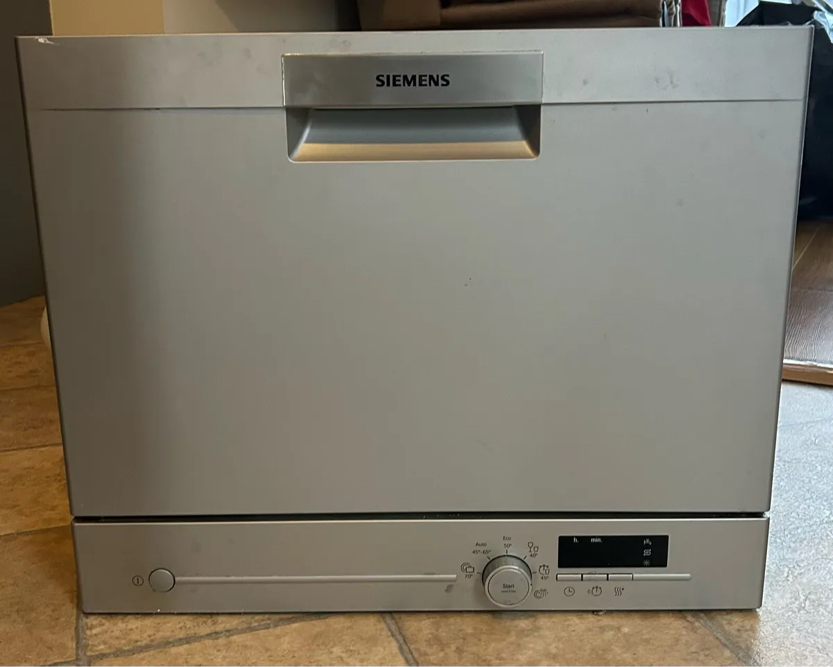 Dishwasher - Image 1