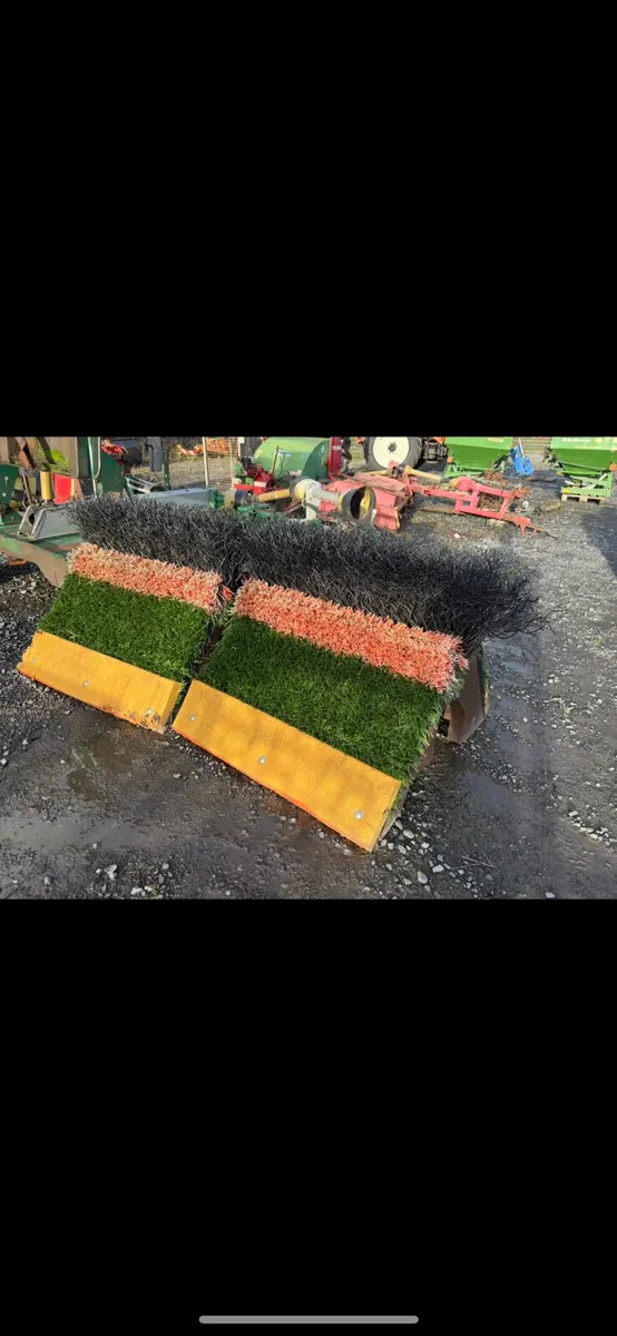 x2 Easy Fix hurdles - Image 1