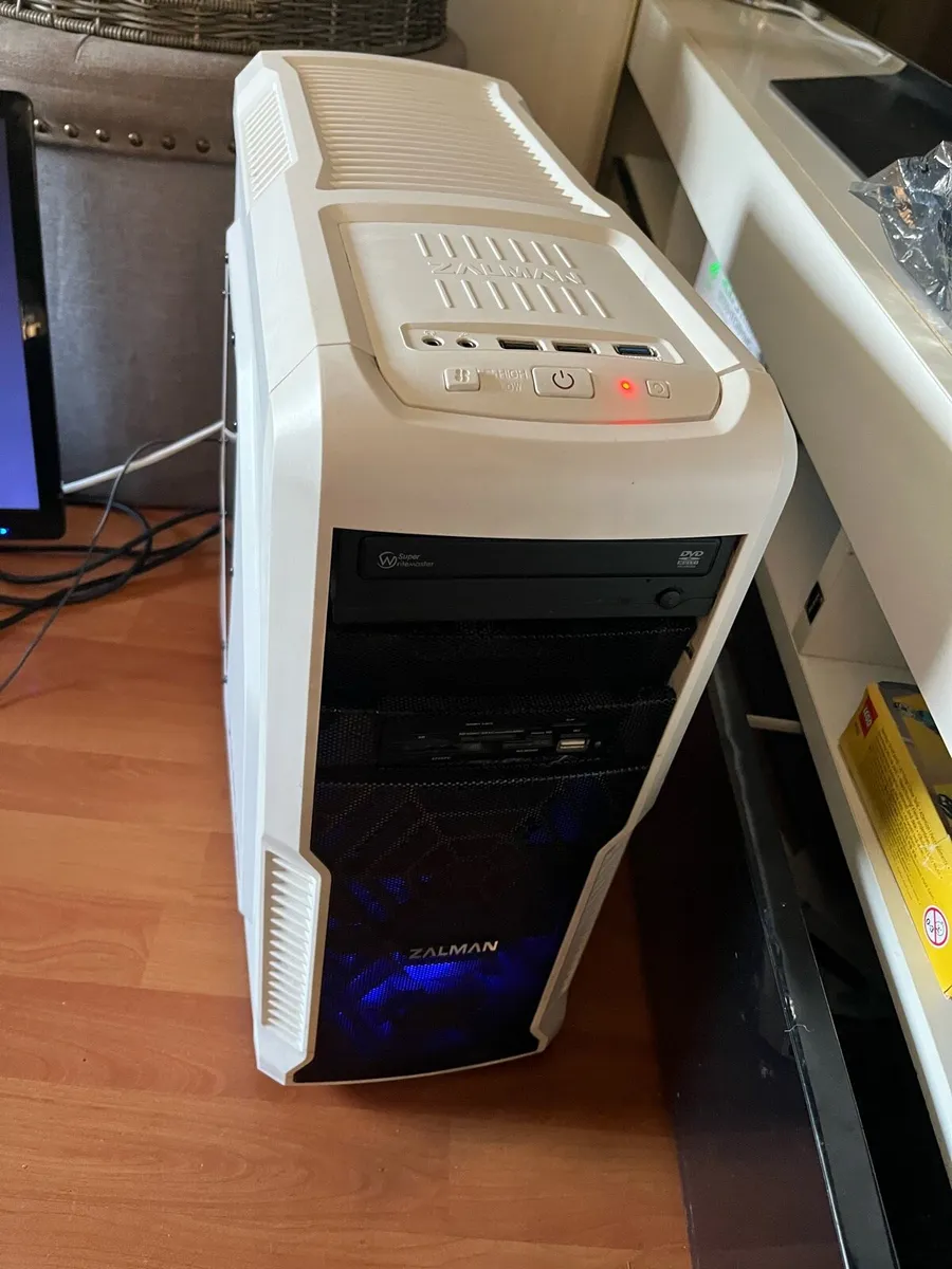 Game pc for 200 - Image 1