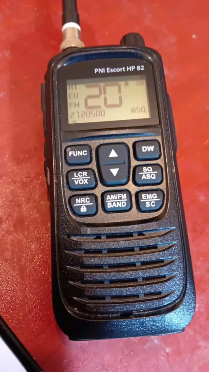 CB Handheld Radio. - Image 2