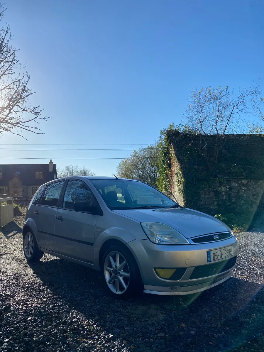 Ford Fiesta Zetec 2005 - Image 3
