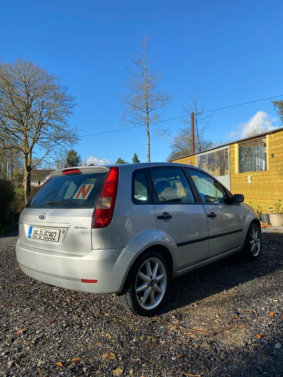 Ford Fiesta Zetec 2005 - Image 4