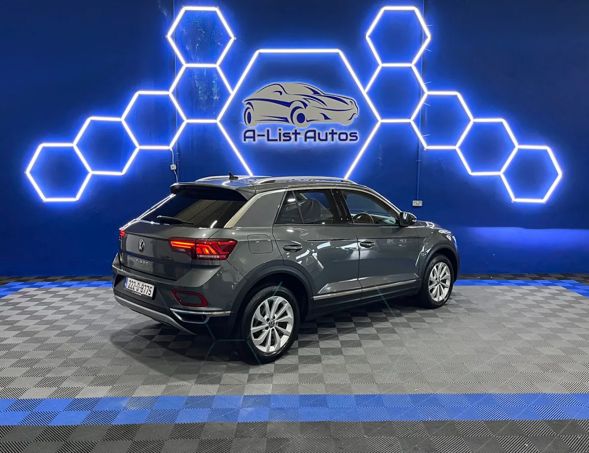 Volkswagen T-Roc 2.0 TDI Style / FINANCE AVAILABLE - Image 3