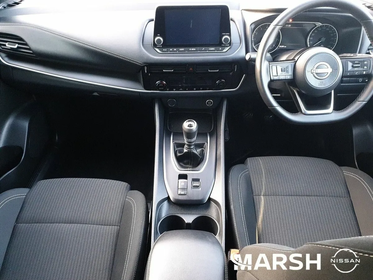 Nissan Qashqai 1.3 PET MILD HYBRID SV - Image 2