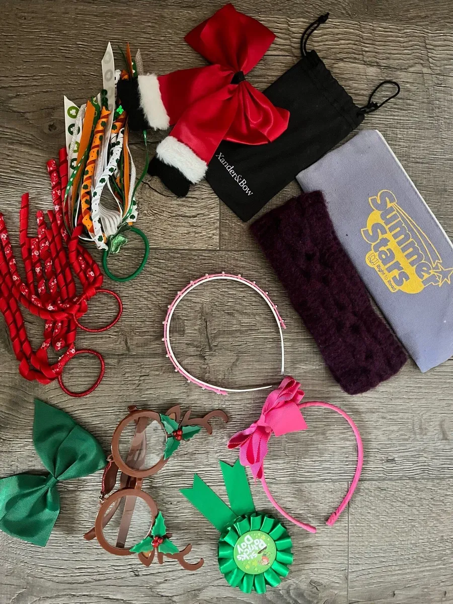 Bundle of accessories - Image 3