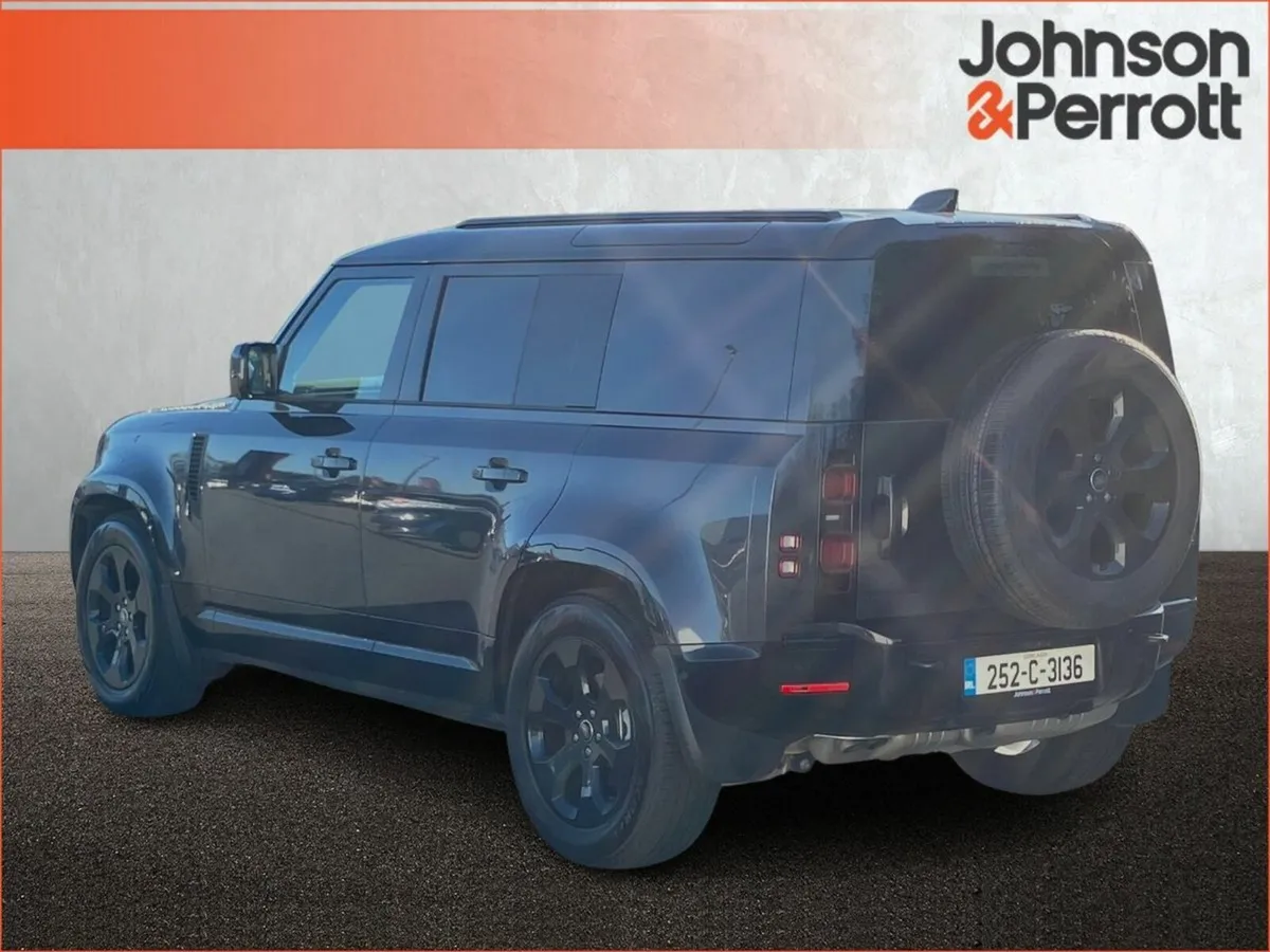 Land Rover Defender DEFENDER 110 3.0 D XD HARD TOP - Image 3