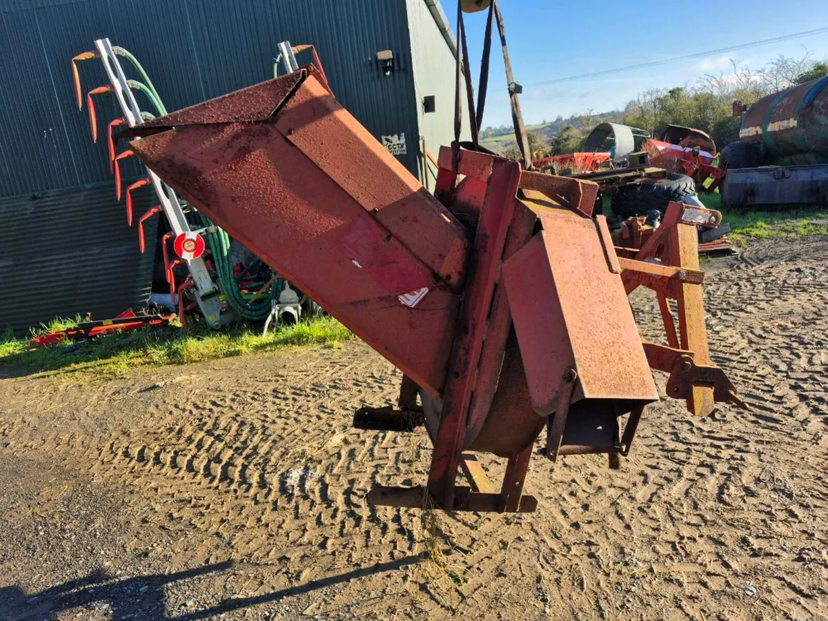 Bale chopper - Image 1