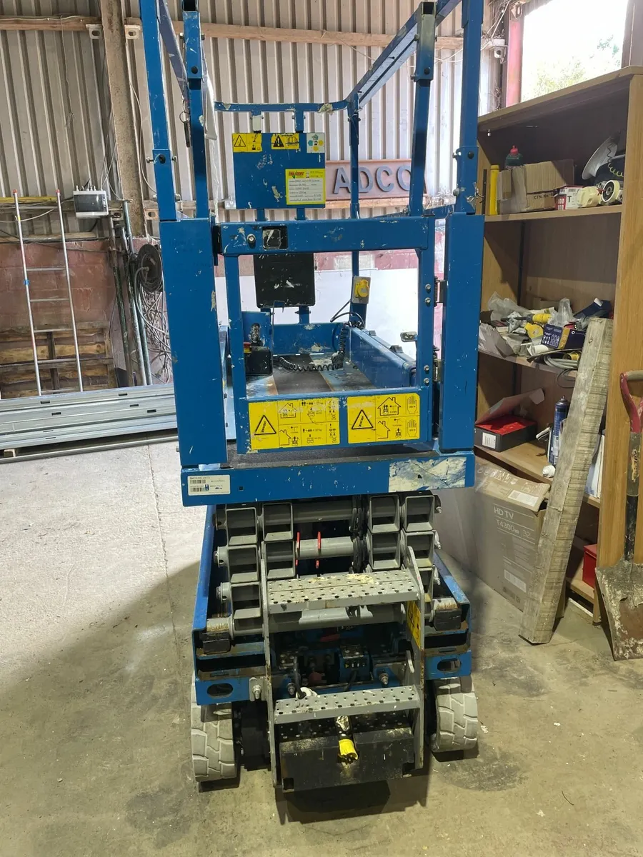 Genie Scissors lifts - Image 4