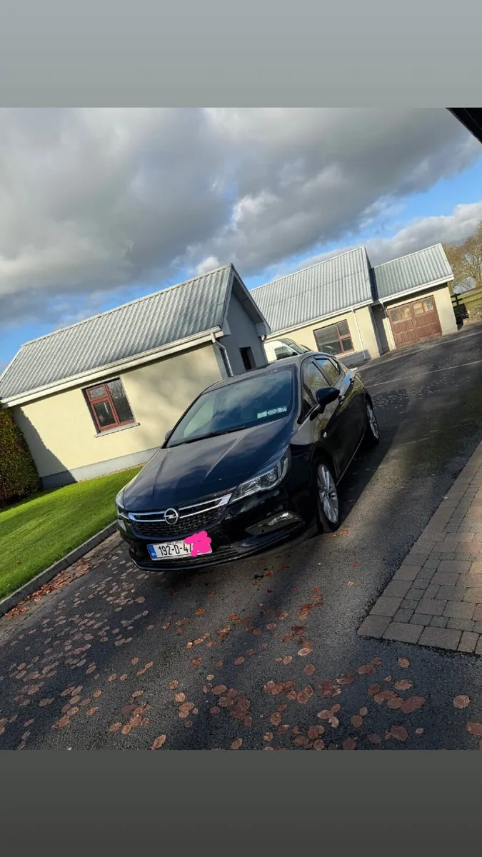 Opel Astra 2019 - Image 1