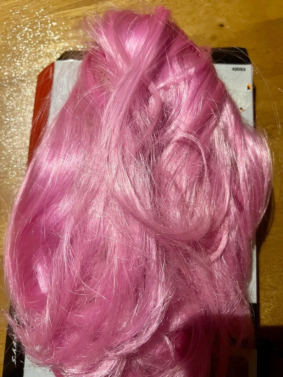 Pink wig - Image 4