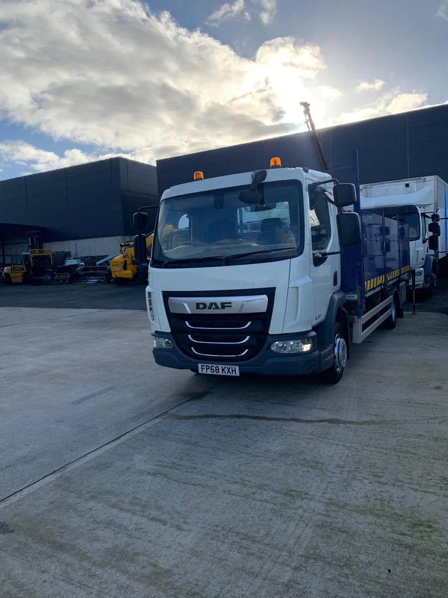 December 2018 DAF 45 180 12T Crane Lorry - Image 2