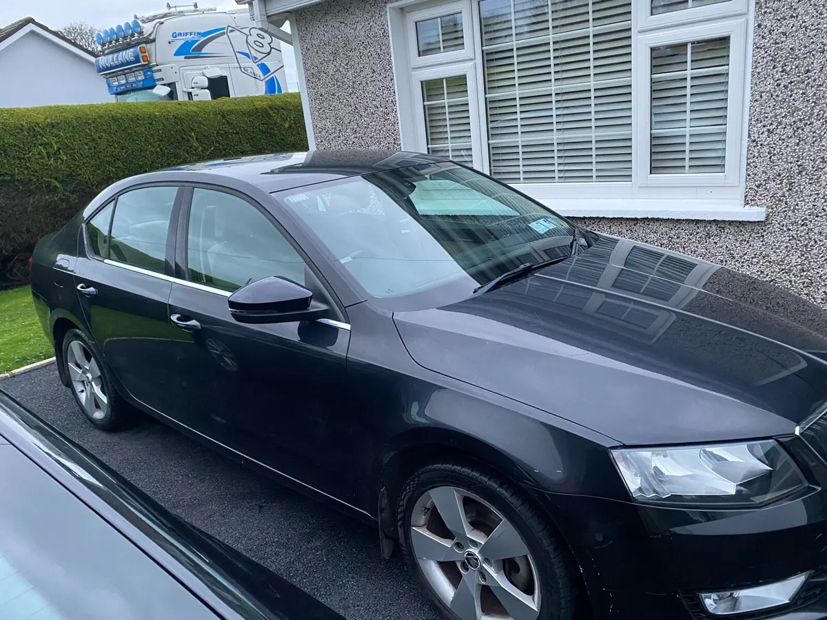 Skoda Octivia low mileage - Image 3