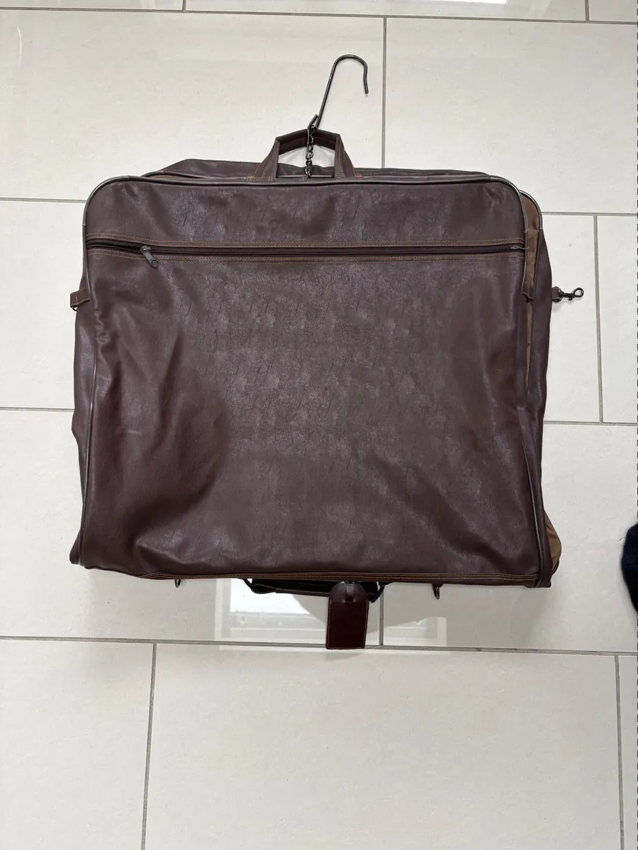 Travel Garment/ Suit Carrier - Image 2