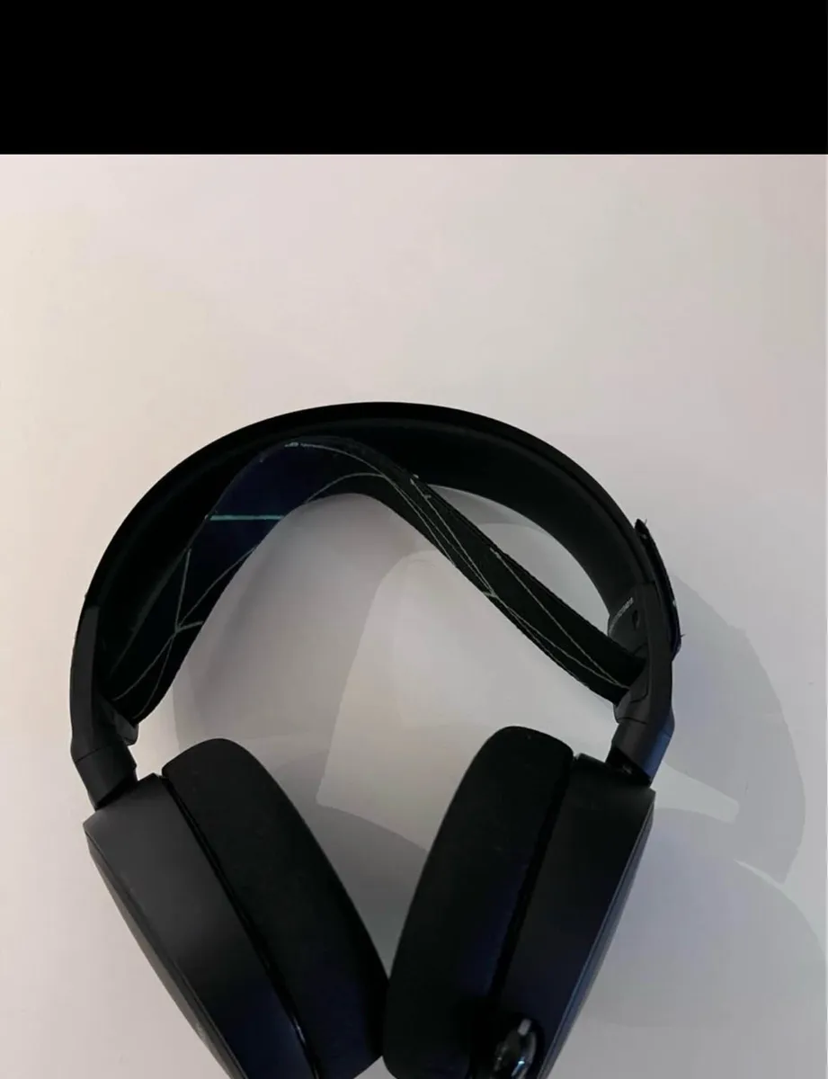 Xbox series X bundle - Image 4