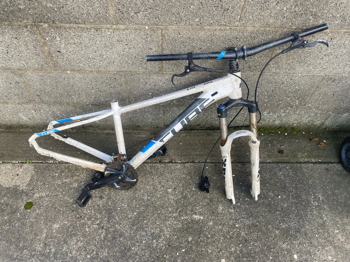 Cube bike frame - Image 3