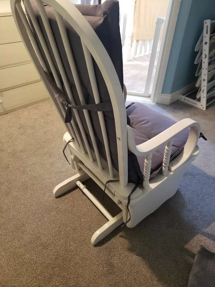 Rocking chair - Image 1
