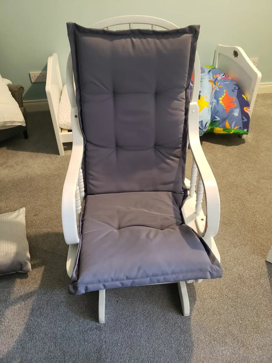 Rocking chair - Image 2