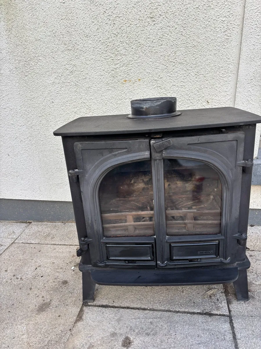 Stove - Image 1