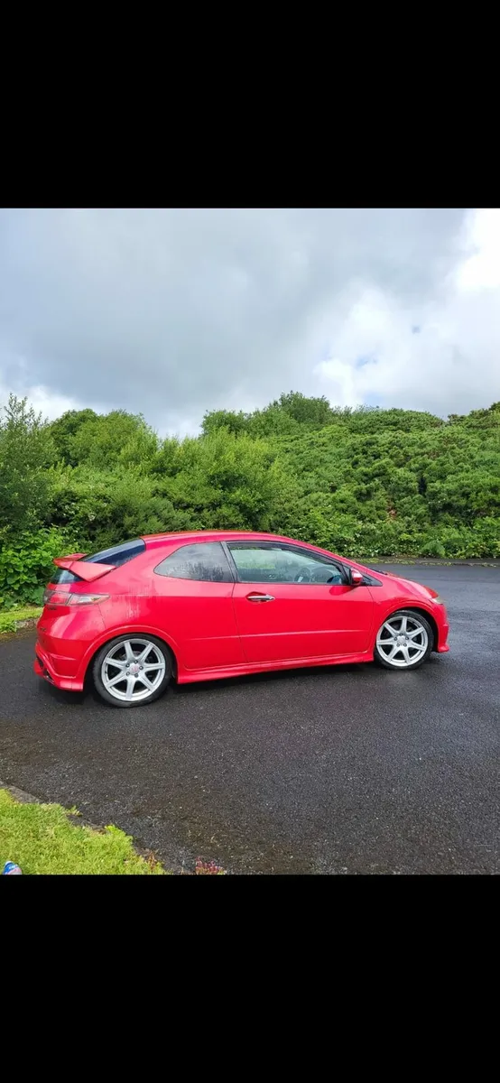 Red honda civic 1.3 petrol - Image 3