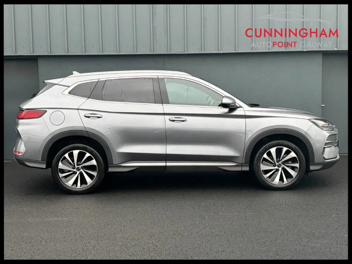 BYD SEAL U DM-i Comfort 26.6kWh **125km EV Range** - Image 3