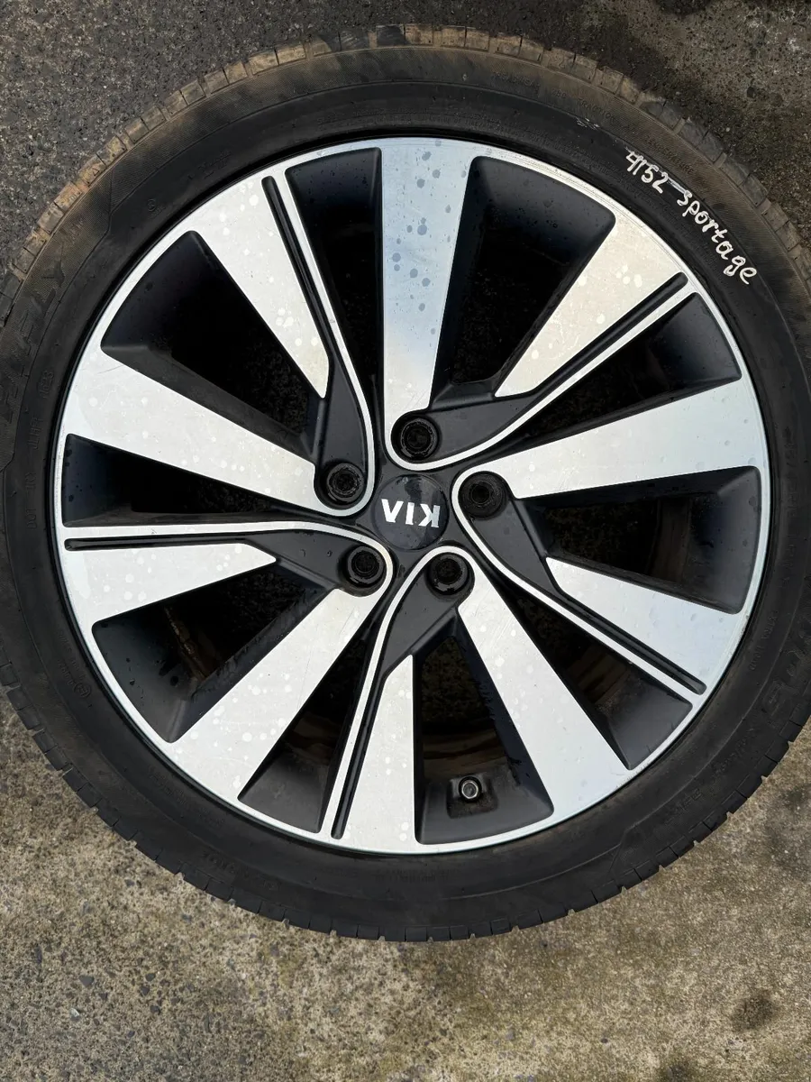 KIA SPORTAGE 19” ALLOY WHEELS - Image 3