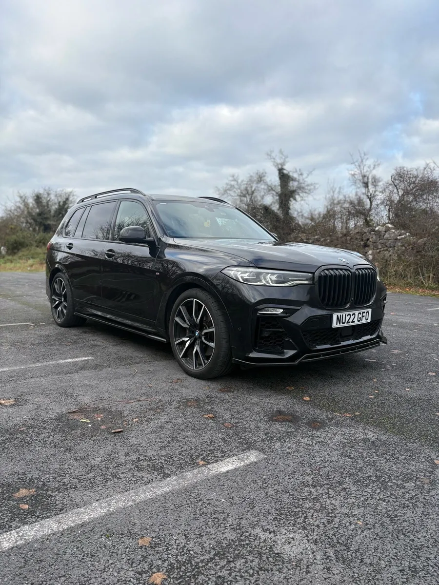 BMW X7 X drive 40d M sport Pan Roof - Image 1