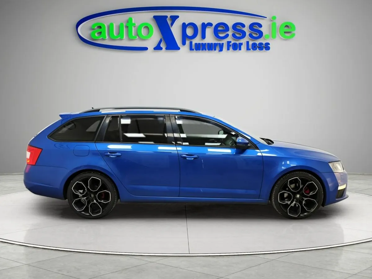 Skoda Octavia 2.0 TDI VRS - Image 3