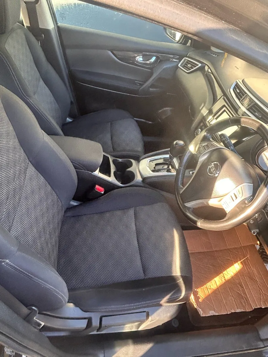 171 Nissan Qashqai - Image 4