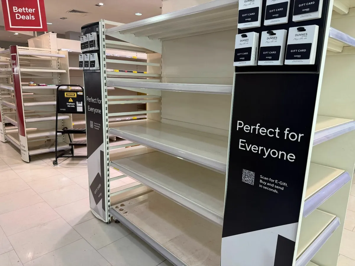 Online Auction Of Bays of Shop Shelving & More! - Image 3