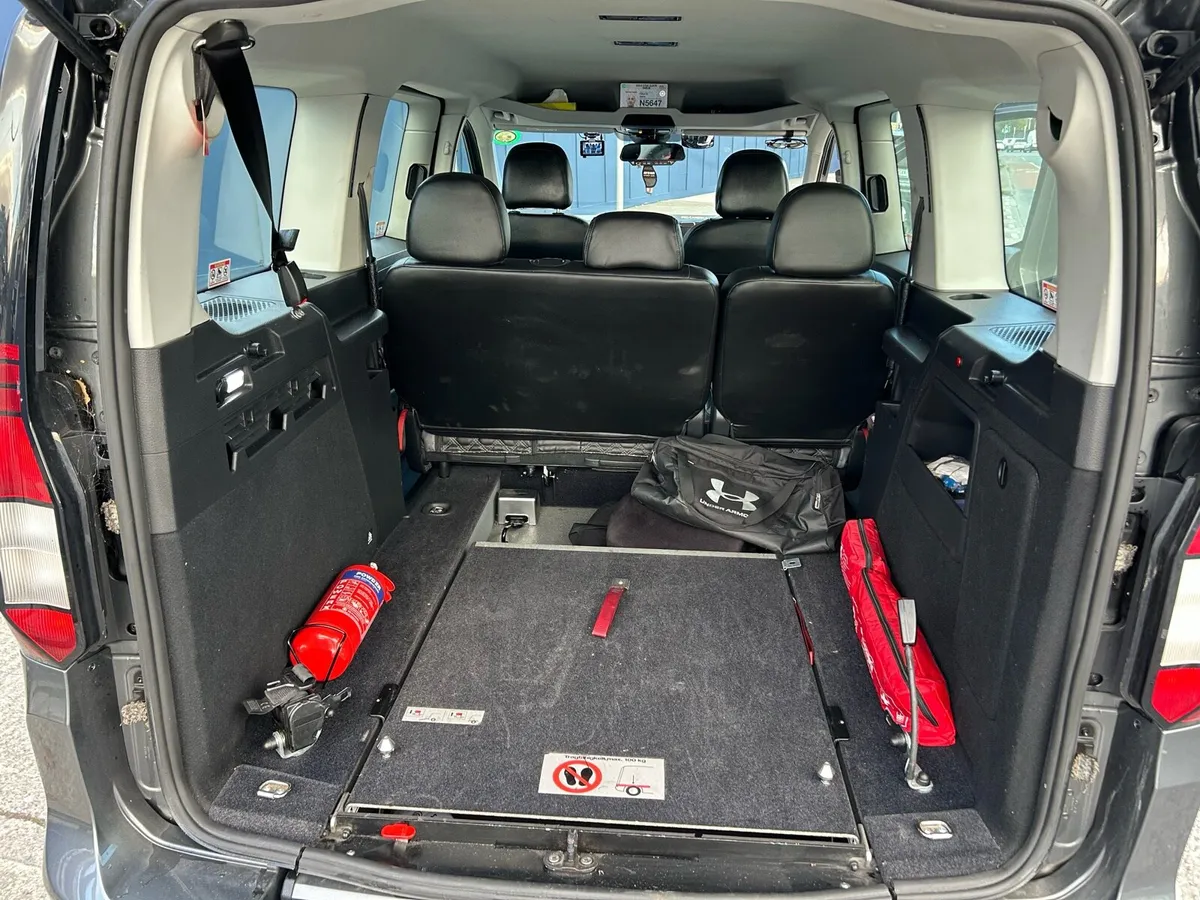 212 VW Caddy Taxi ready - Image 4