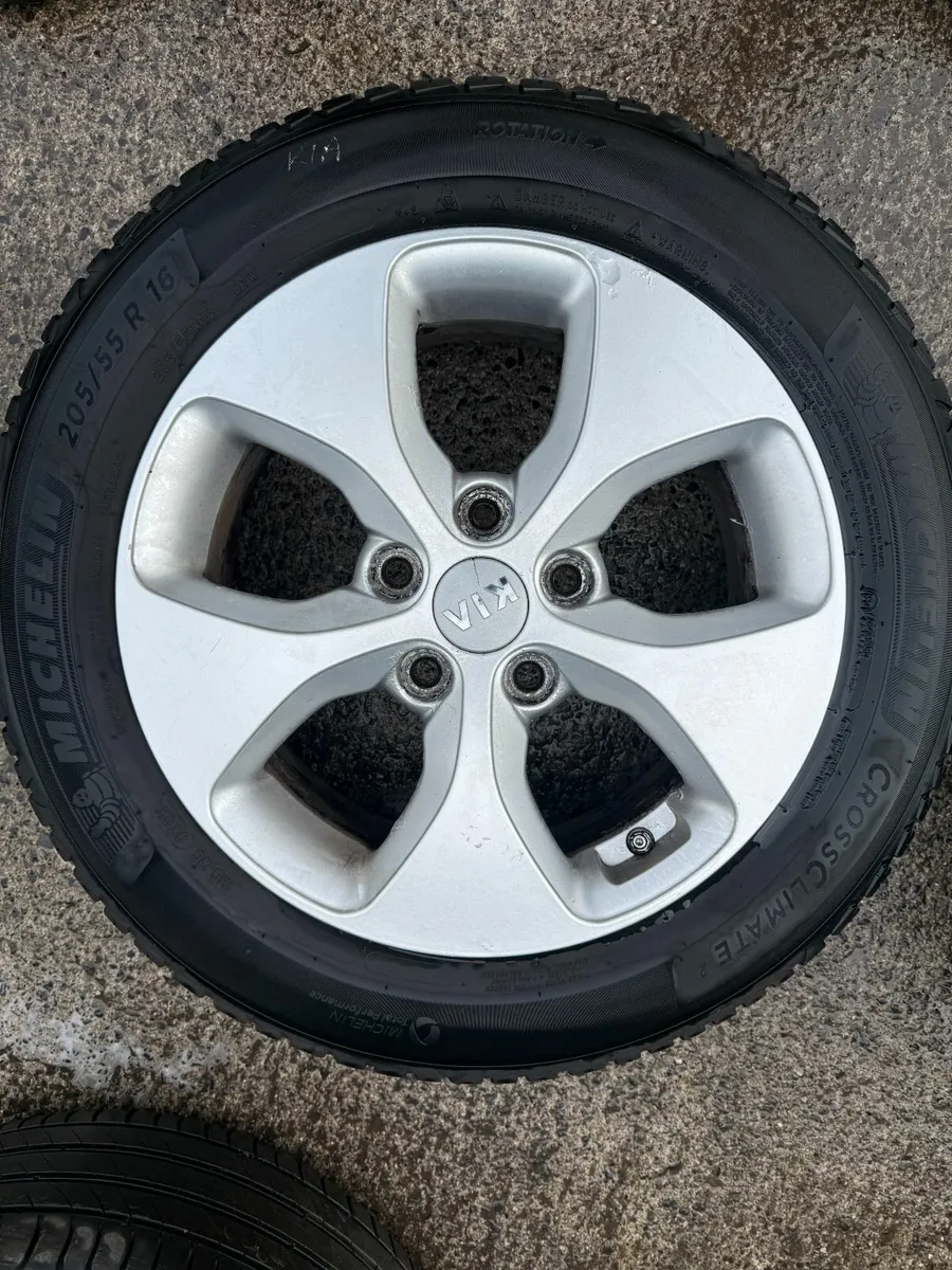 KIA 16” ALLOY WHEELS - Image 2