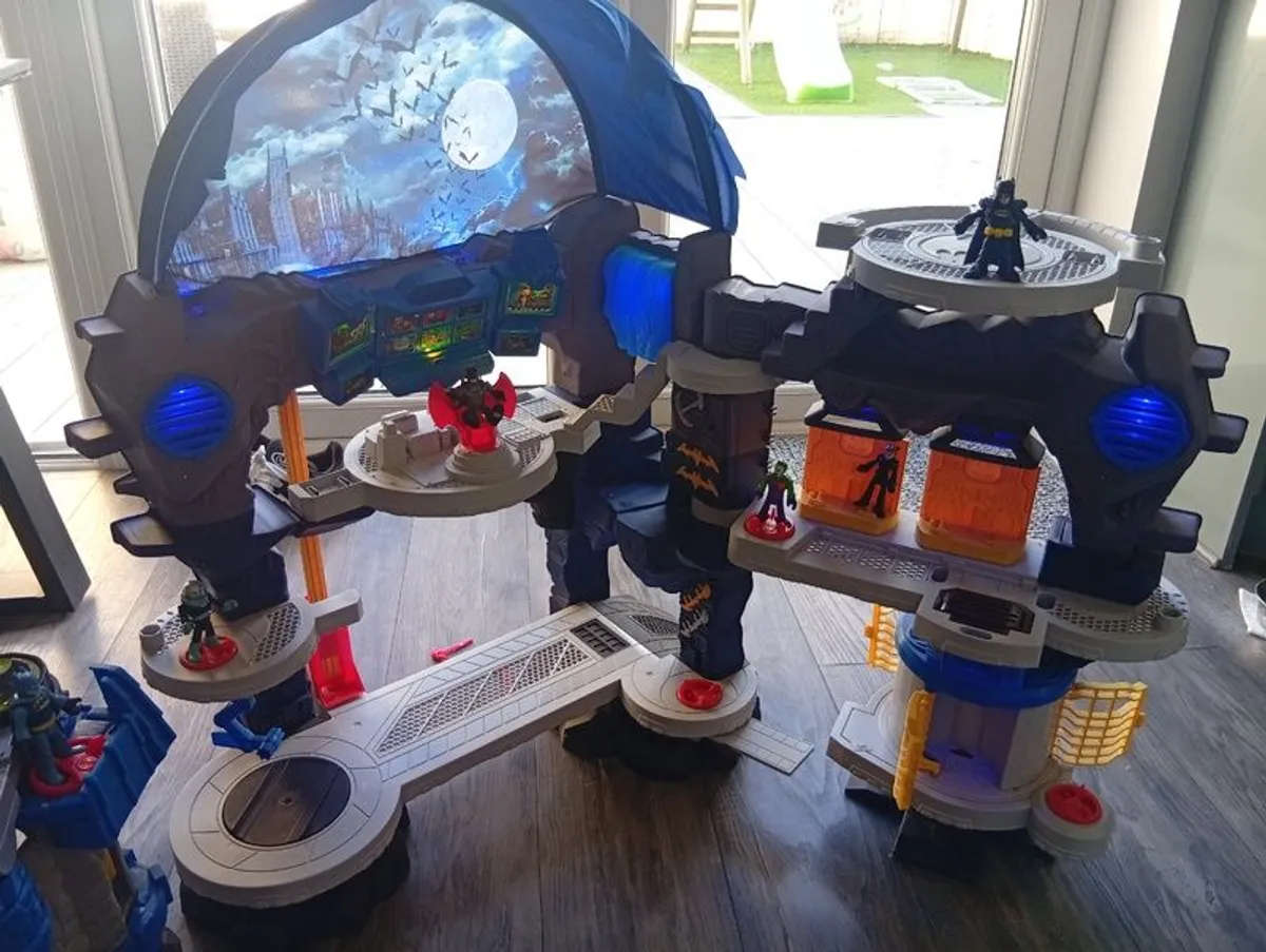 Batman toys - Image 1