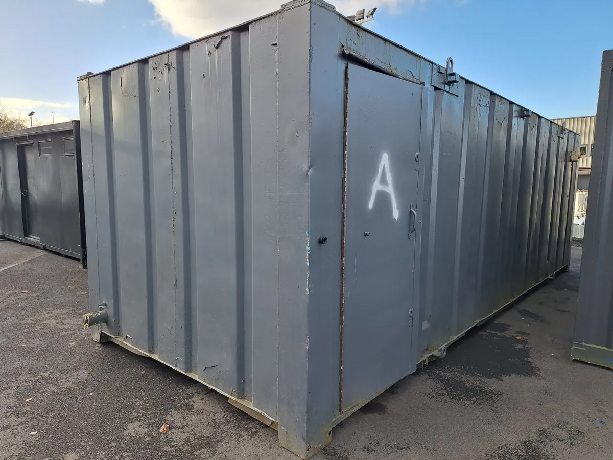 Approx: 24 x 9 Toilet Block Container For Auction - Image 1
