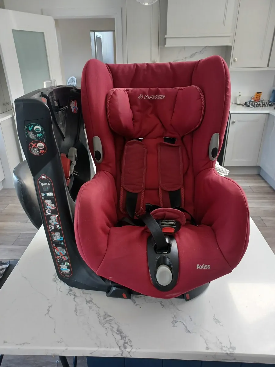 Childs car seat. - Image 2
