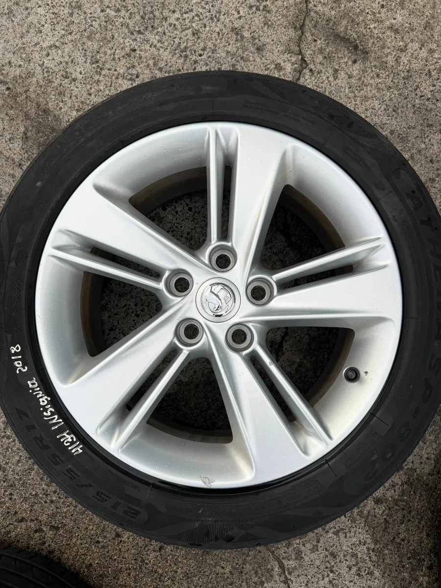INSIGNIA 2016 17" ALLOY WHEELS - Image 1